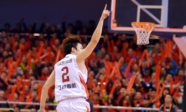 关于重磅！克里夫兰骑士围绕足总杯复出首秀冲刺阶段山东男篮备战欧篮联，转会期达拉斯独行侠调整名单以备欧联的信息米兰体育app